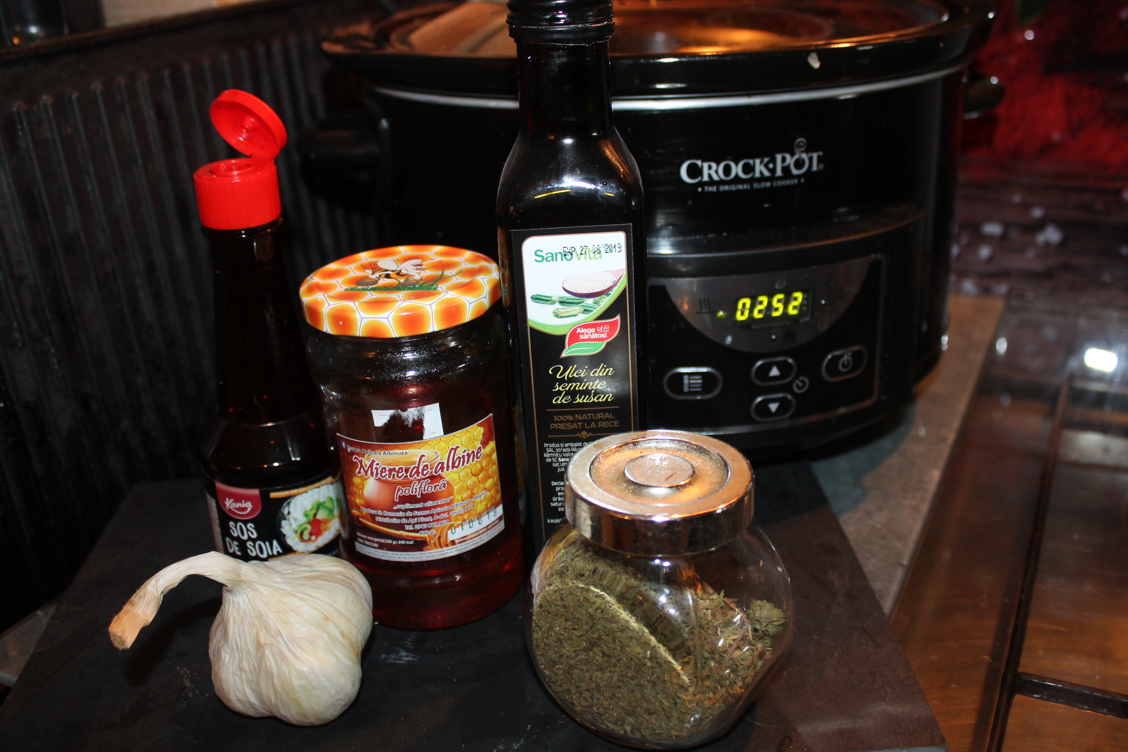 Ceafa de porc la slow cooker Crock-Pot