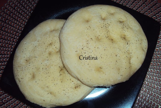 Focaccia cu faina de naut