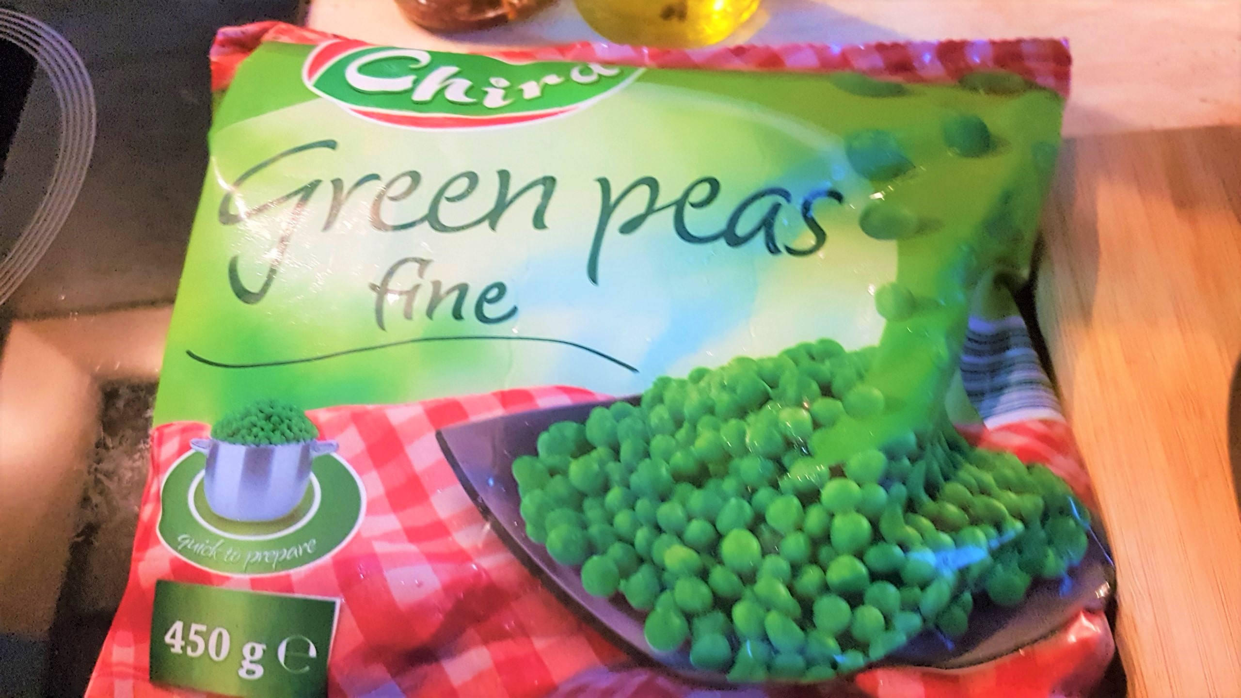 Creveti cu noodles si mazare verde