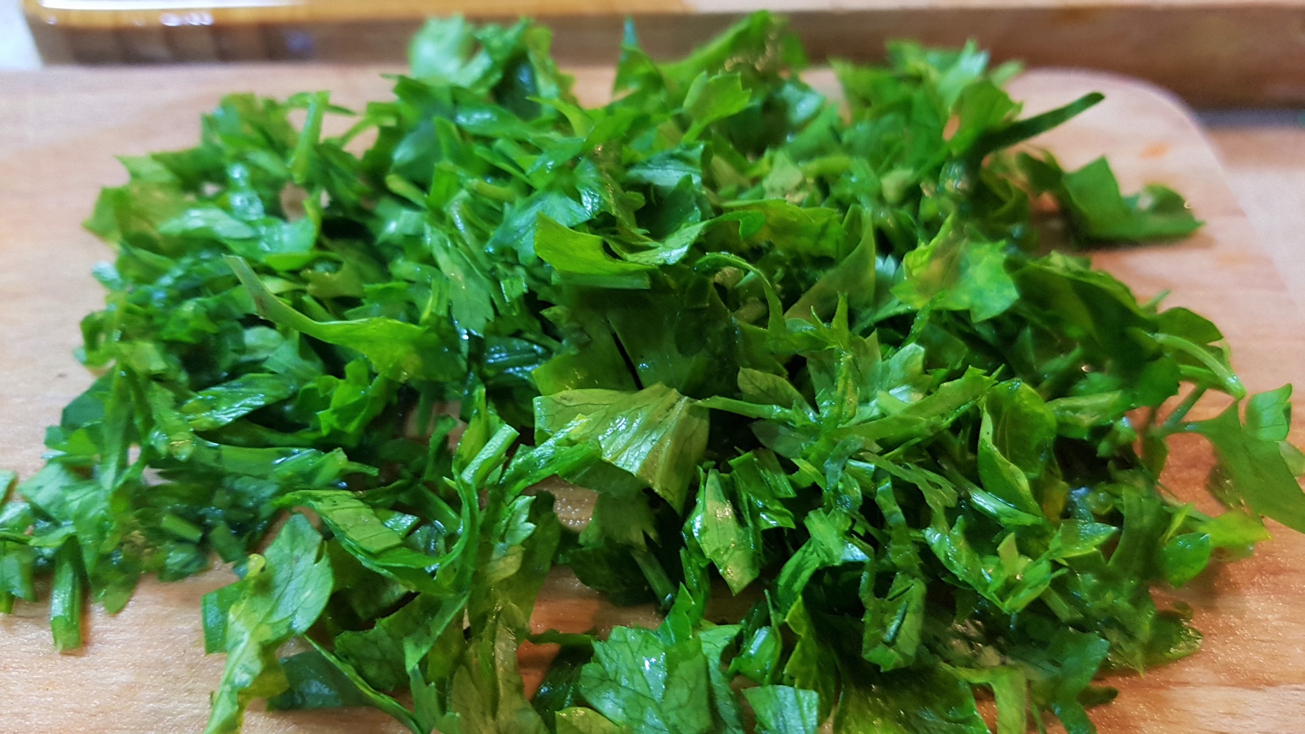 Salata turceasca de vinete cu nuci, rodie si menta