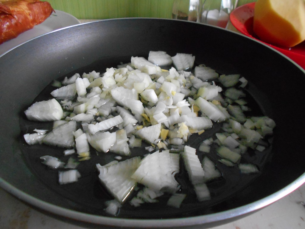 Supa de legume, cu sunca taraneasca afumata