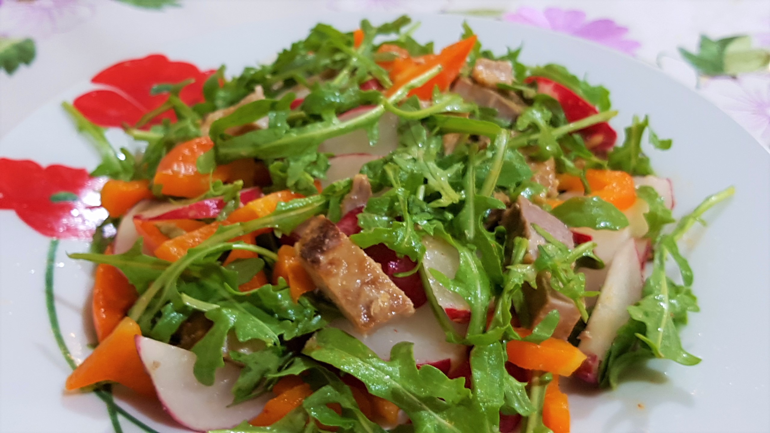 Salata de rucola cu friptura de porc