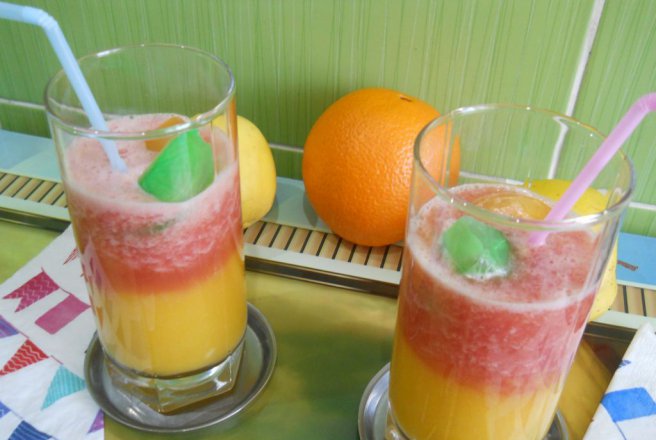 Smoothie de grapefruit, portocala si mar