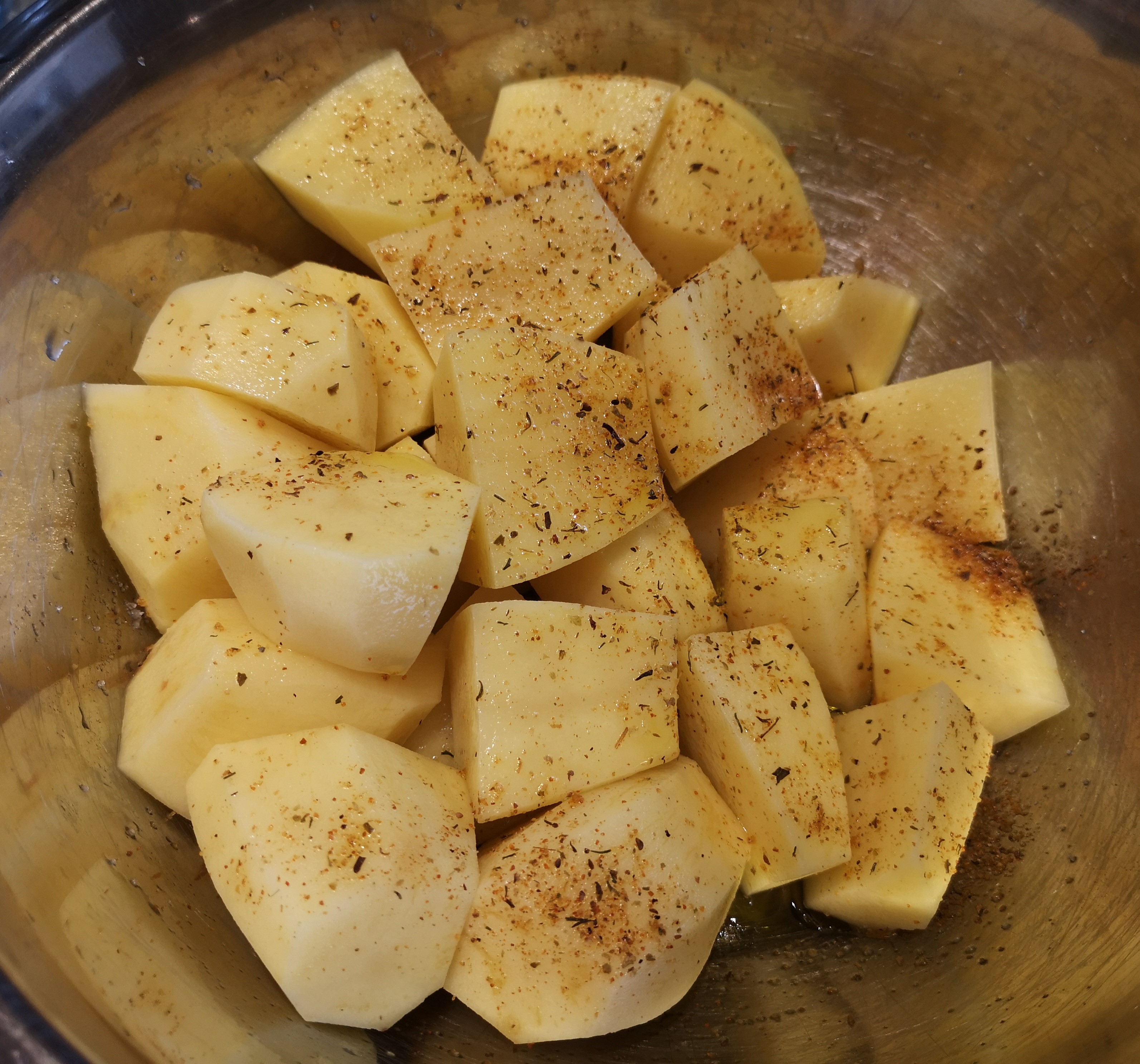 Carne de vitel cu cartofi, la cuptor