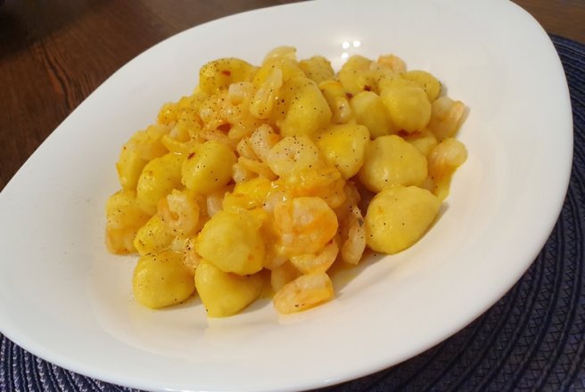 Gnocchi cu creveti in sos de portocale