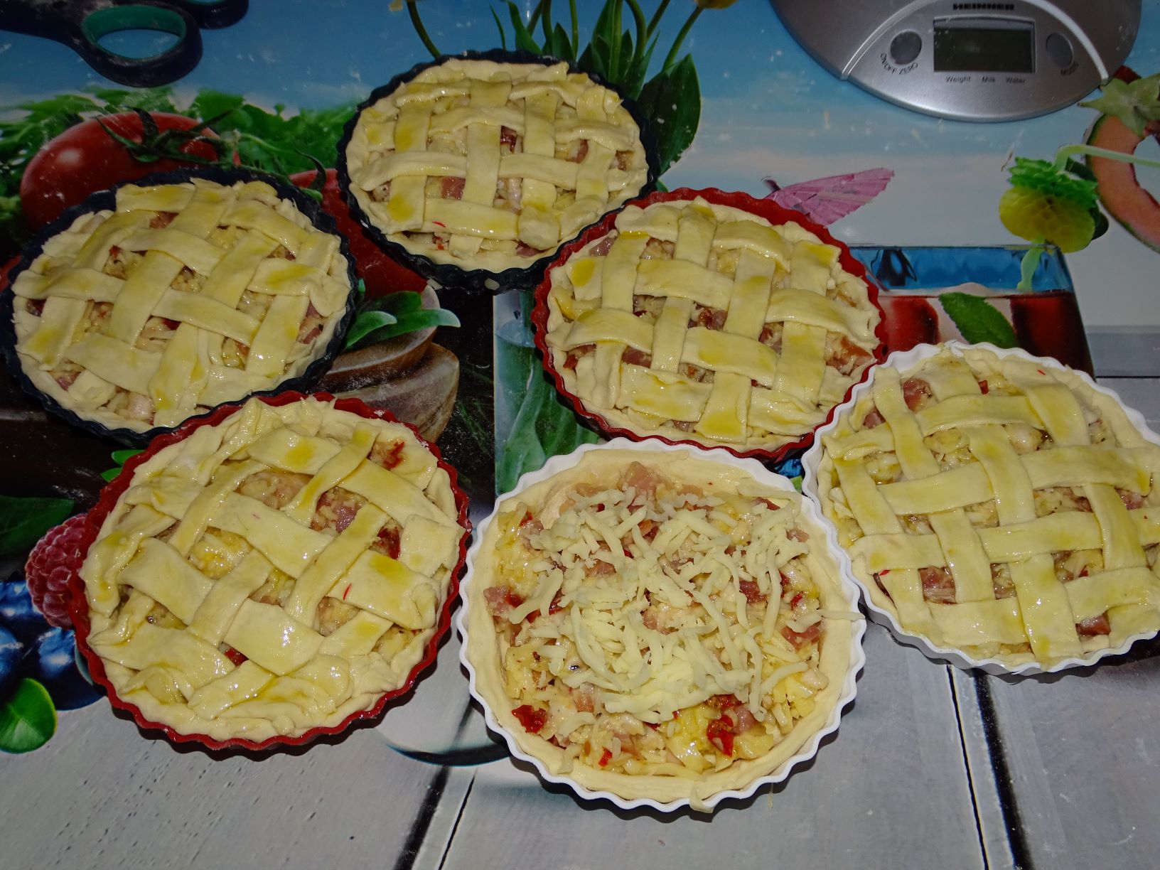 Mini tarte cu piept de porc