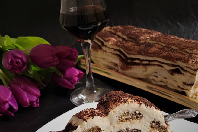 Desert rulada Tiramisu