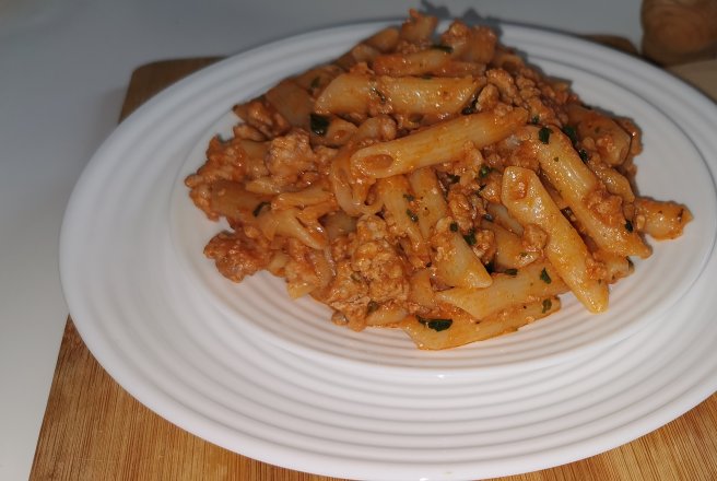 Penne cu carne tocata