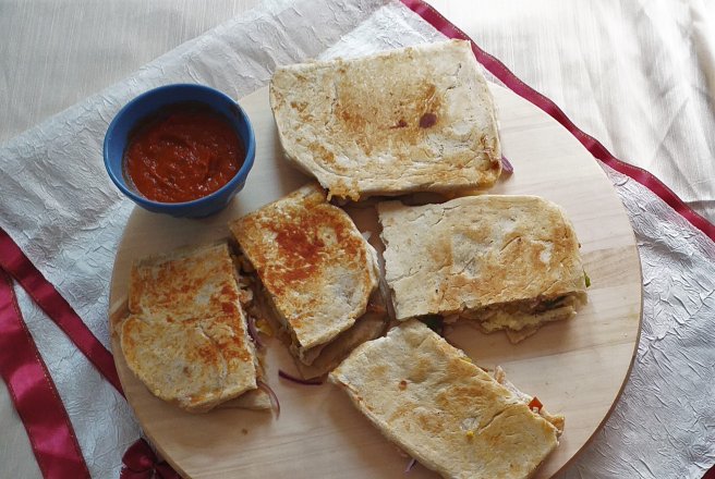 Quesadilla cu pui