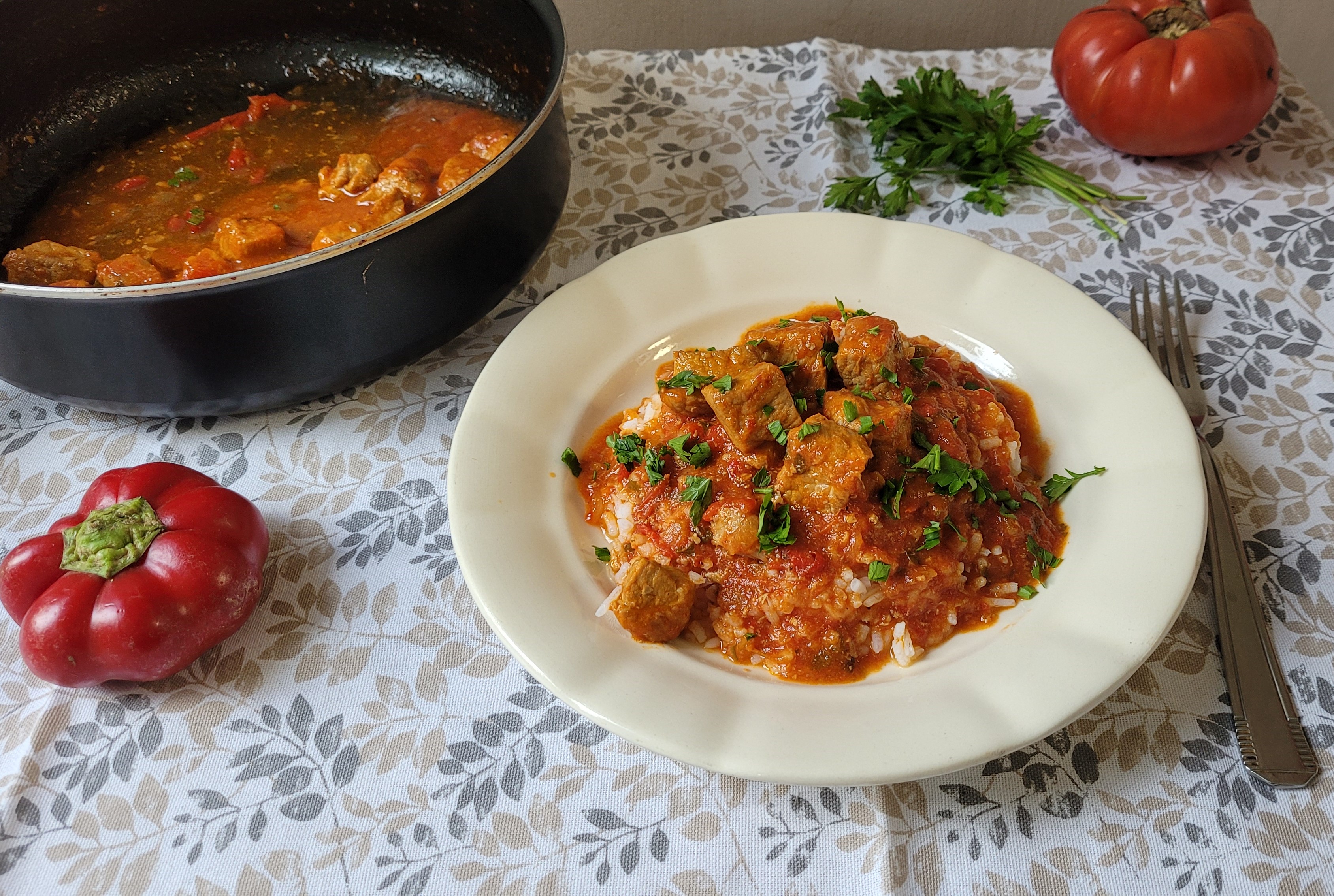 Tocana de rosii cu carne de porc