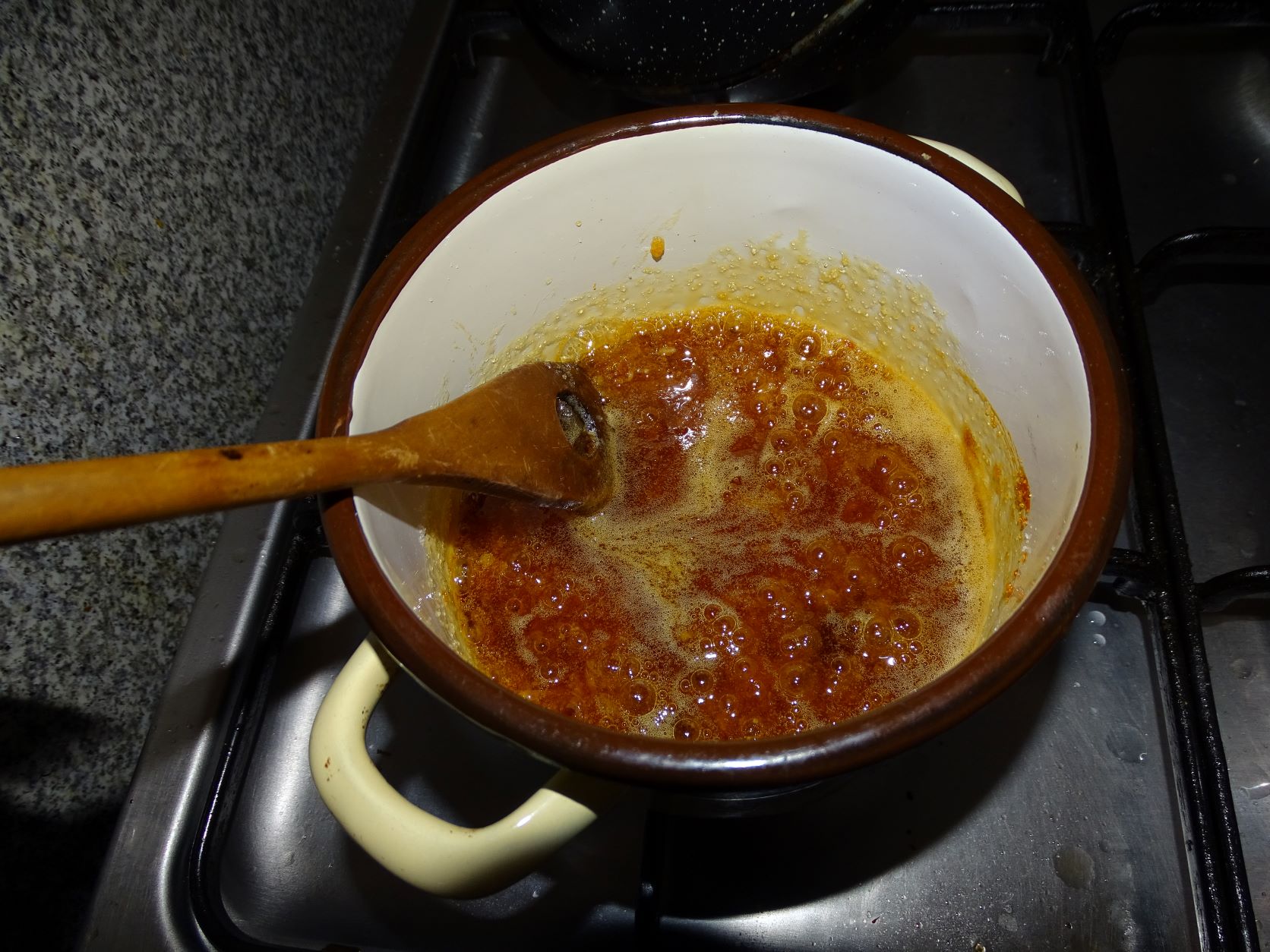 Crema de zahar ars la slow cooker Crock Pot