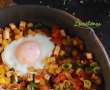 Cartofi prăjiți cu ouă ochiuri - Rețeta îmbunătățită și gustoasă-0
