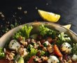 Salată cu mozzarella și roșii cherry - Savoare și culoare într-o rețetă rapidă-1