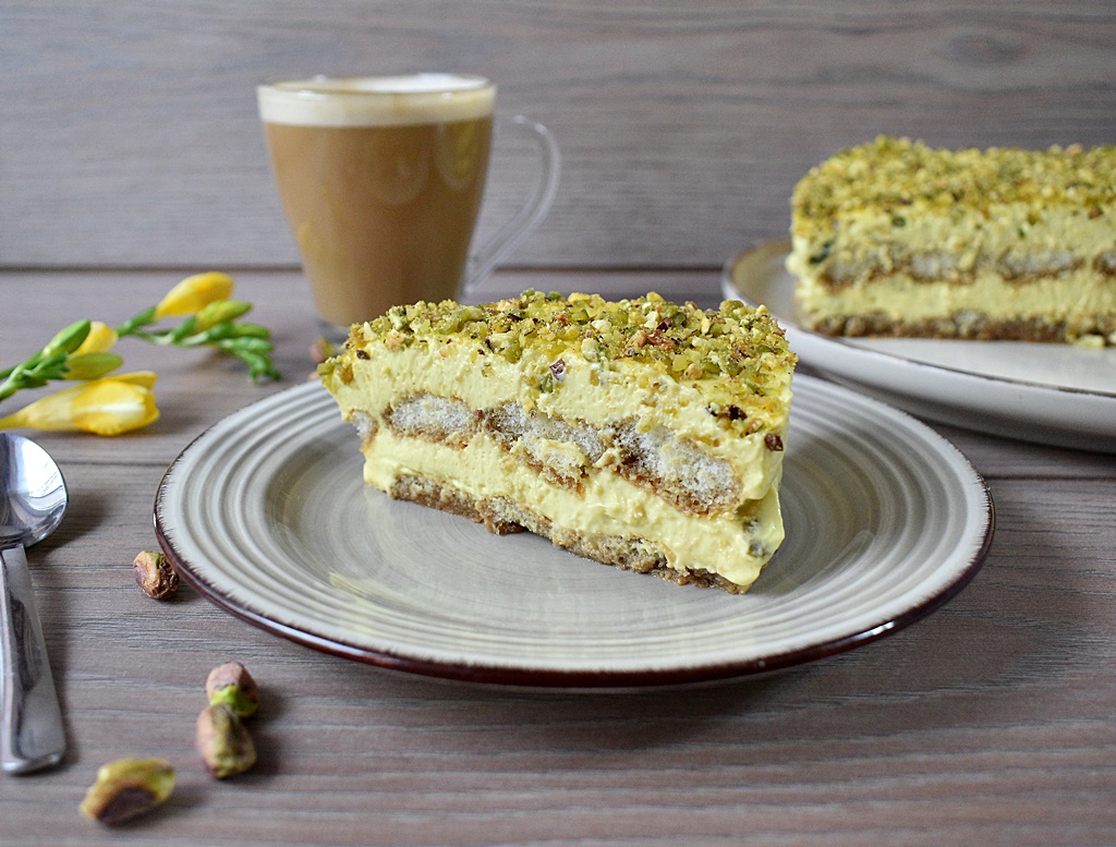 Tiramisu cu fistic - Reteta delicioasa si aromata
