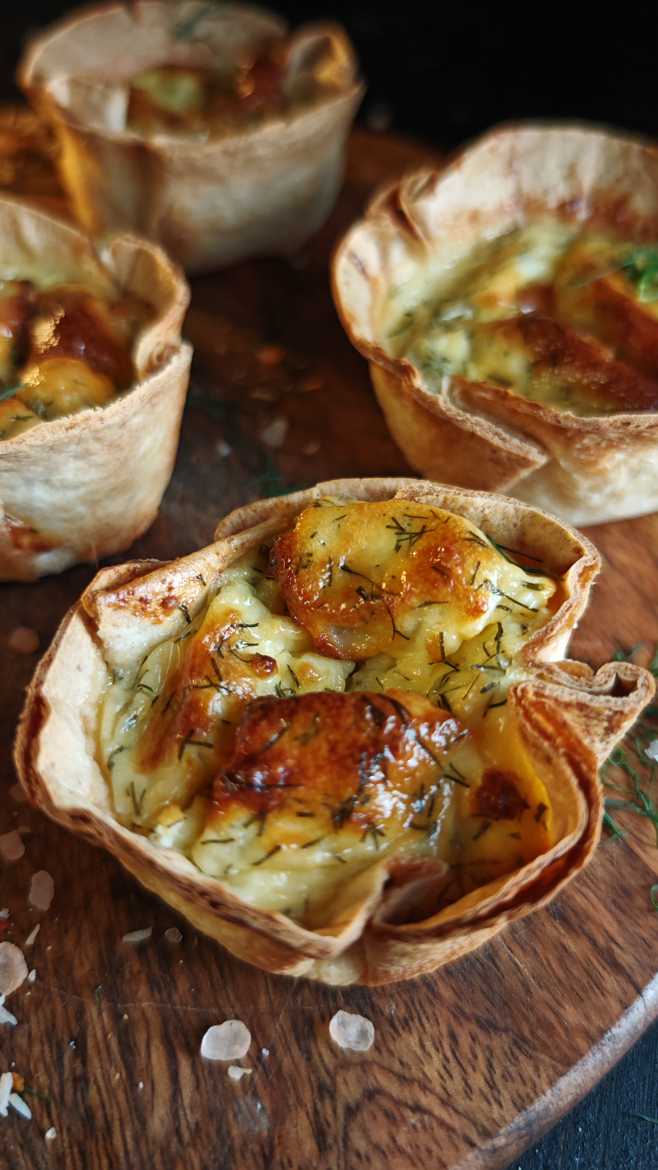 Coșulețe din lipie cu brânză și mărar - Gustarea rapidă și ușoară