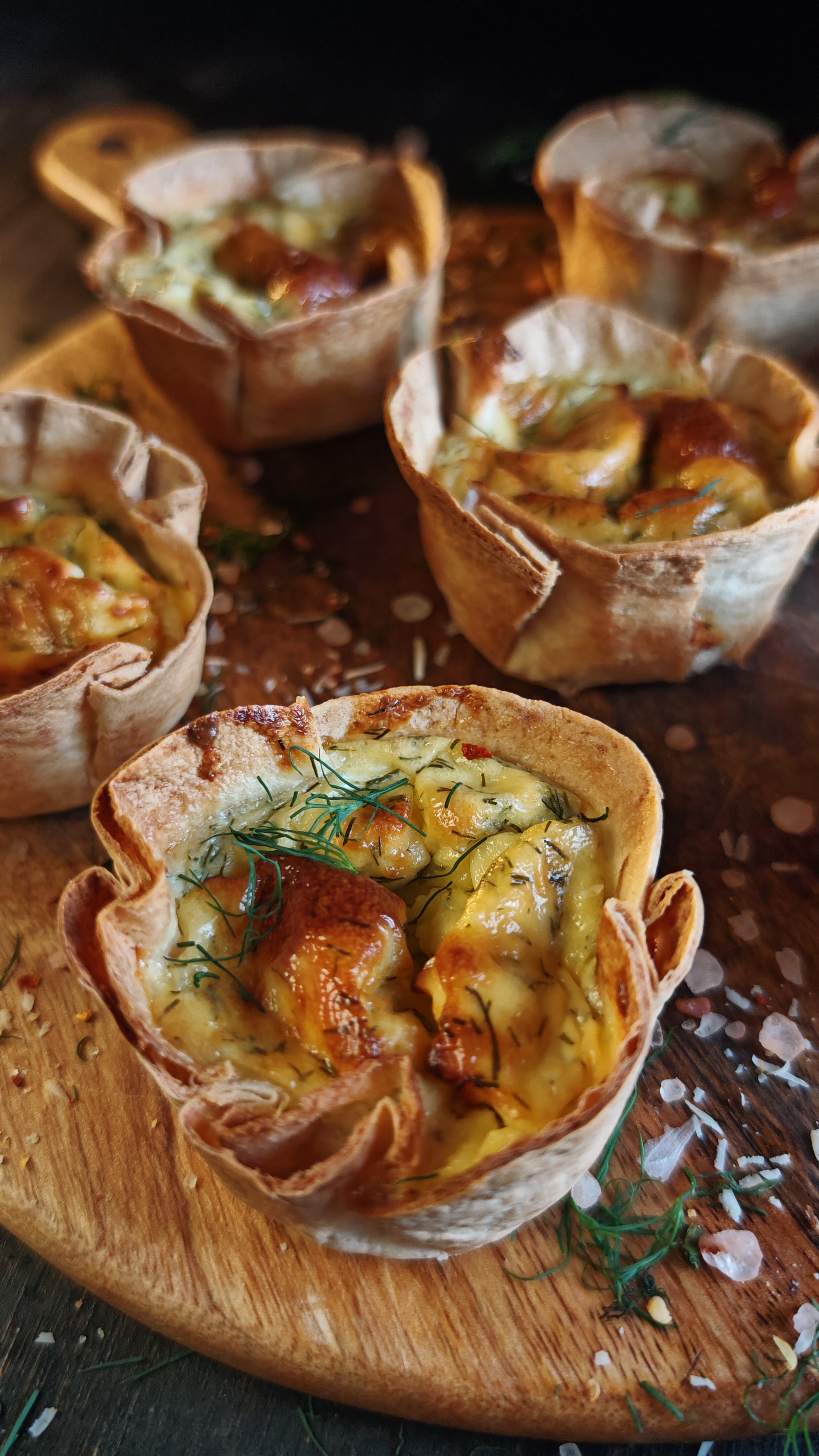 Coșulețe din lipie cu brânză și mărar - Gustarea rapidă și ușoară