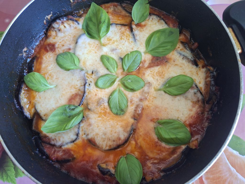 Melanzane alla parmigiana – Reteta simpla, rapida si plina de savoare 