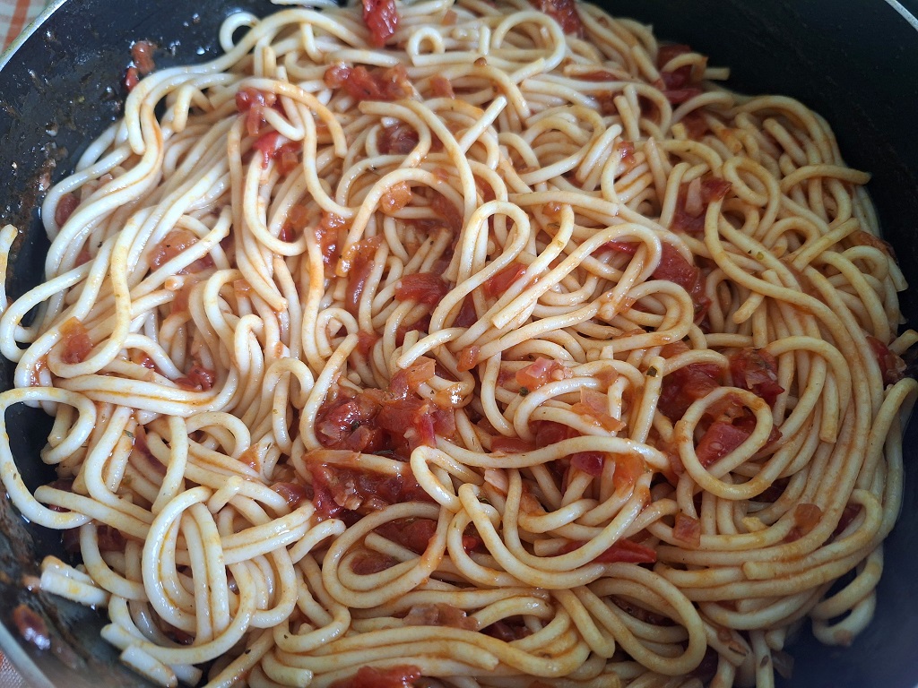 Spaghete cu ton
