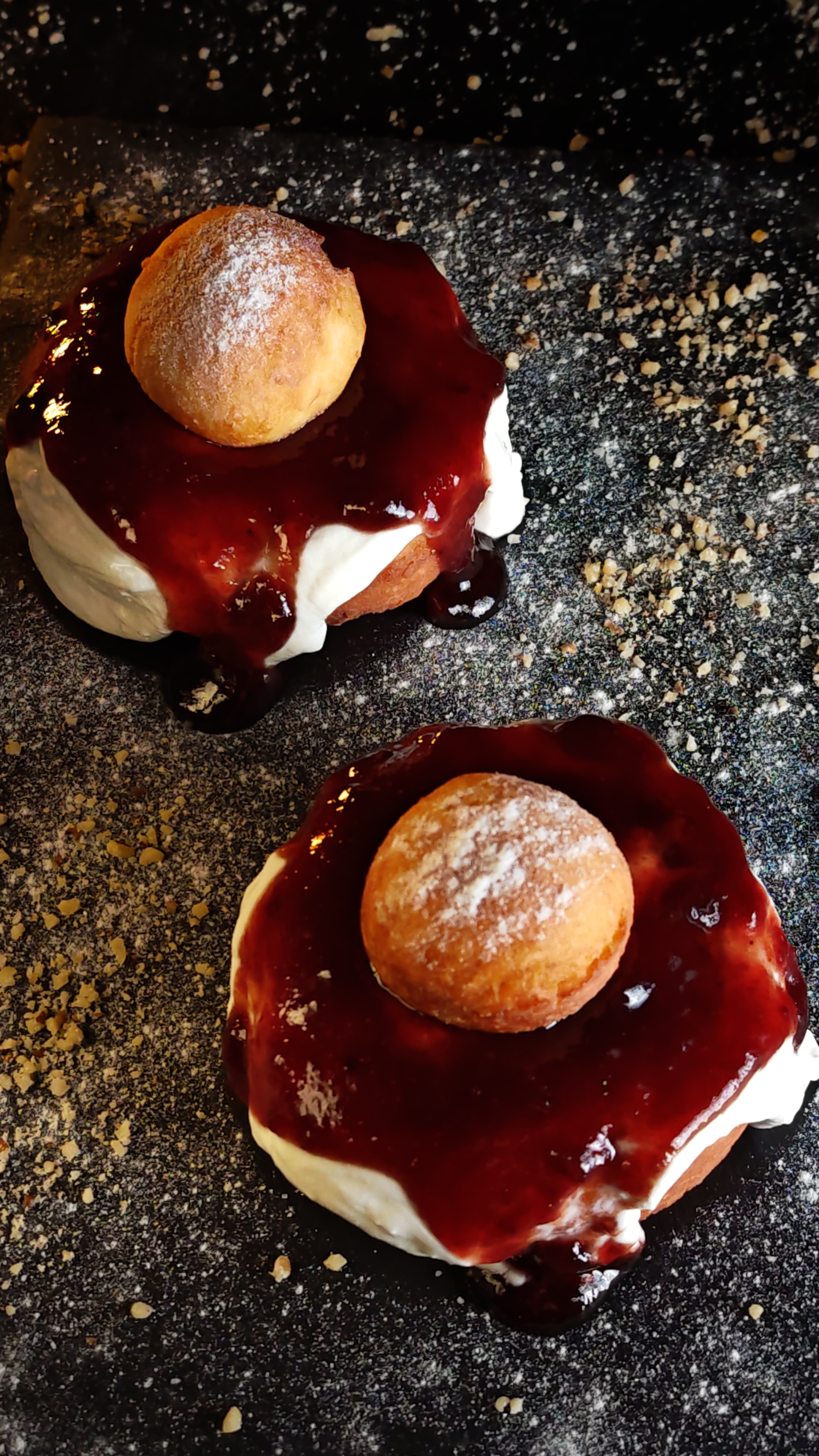 Papanași cu smântână și dulceață - Rețeta tradițională românească pas cu pas