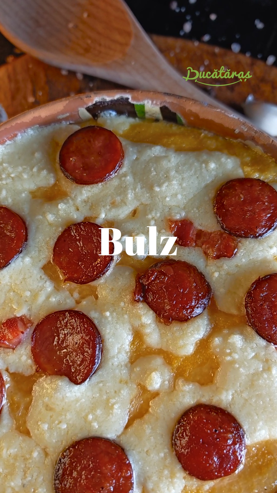 Bulz cu brânză de burduf - Varianta gustoasă și rapidă la cuptor