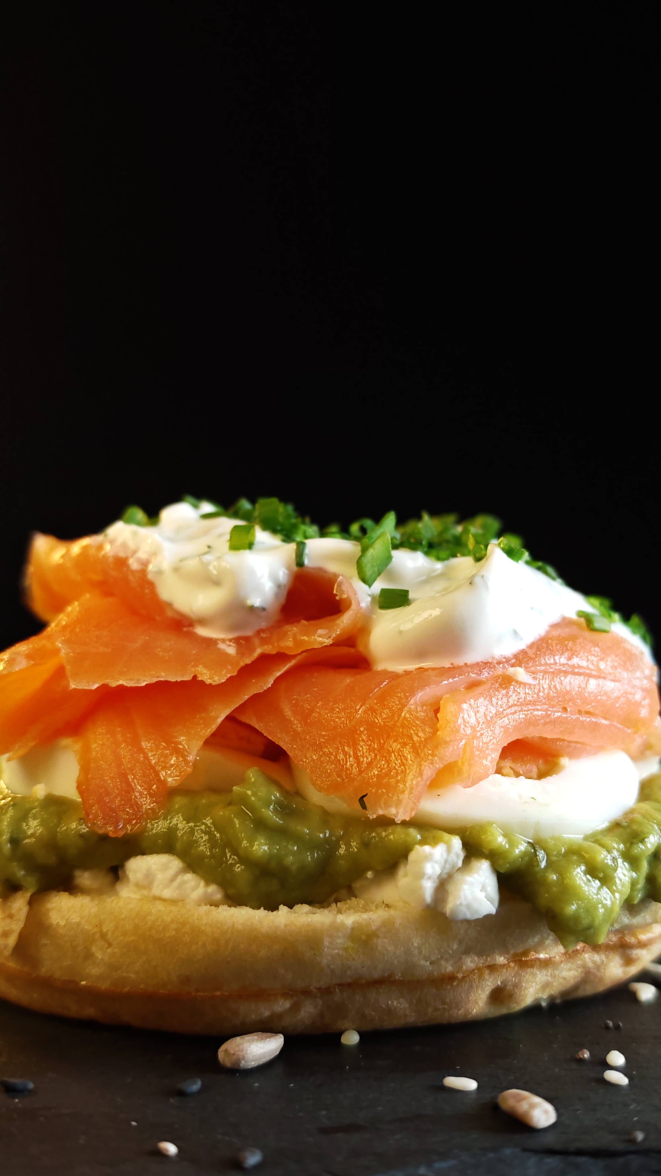 Mic dejun cu ouă și somon - Rapid și gustos